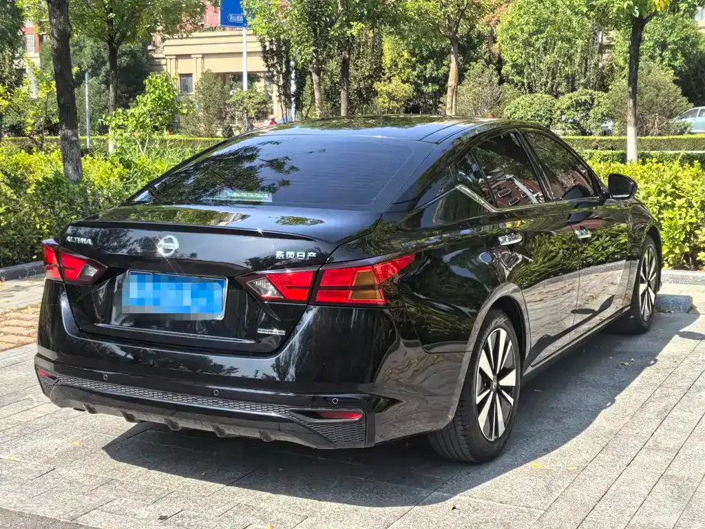 Nissan Teana — фото 3