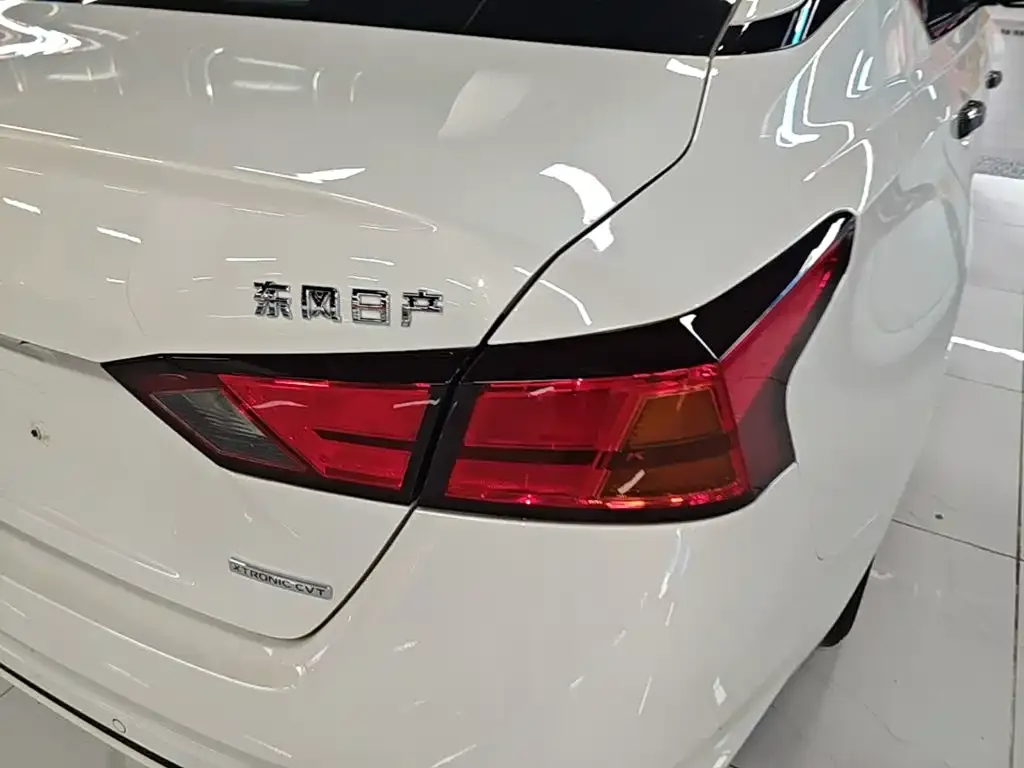 Nissan Teana — фото 2
