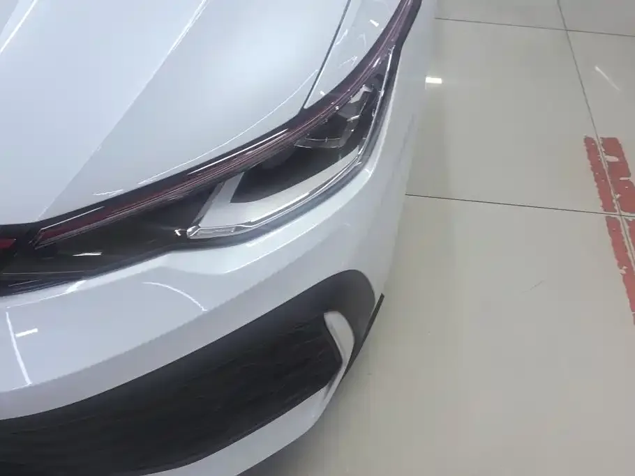 Volkswagen Golf GTI — фото 4