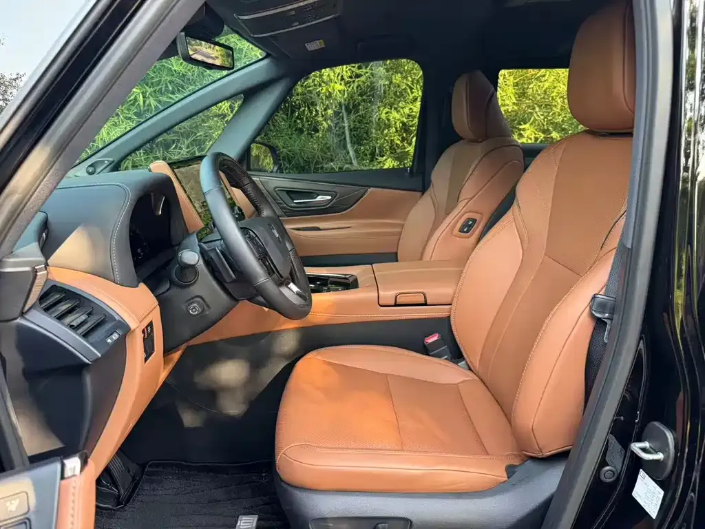 Toyota Vellfire — фото 8