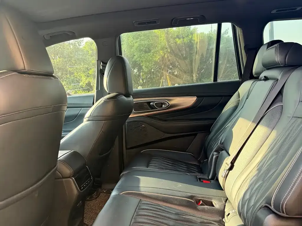 GAC Motor Trumpchi GS8 — фото 9
