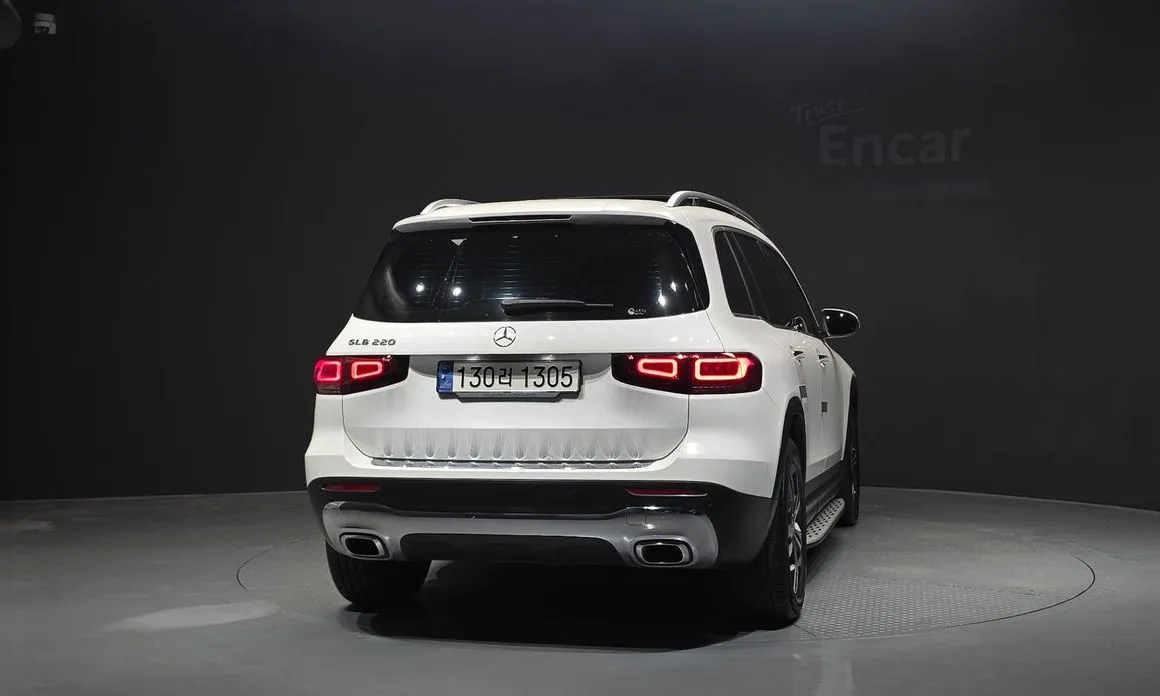 Mercedes-Benz GLB-Class — фото 2