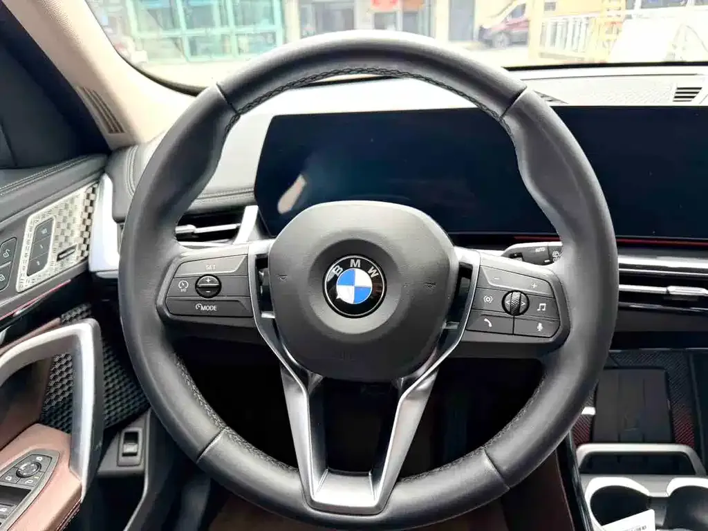 BMW X1 — фото 10