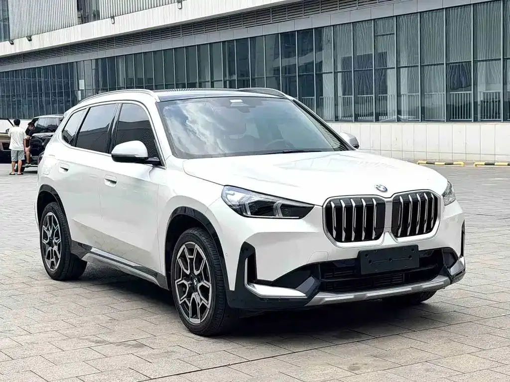 BMW X1 — фото 7