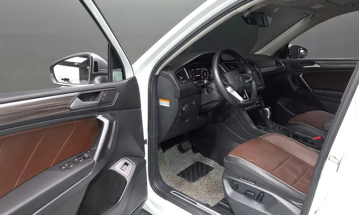 Volkswagen Tiguan — фото 5
