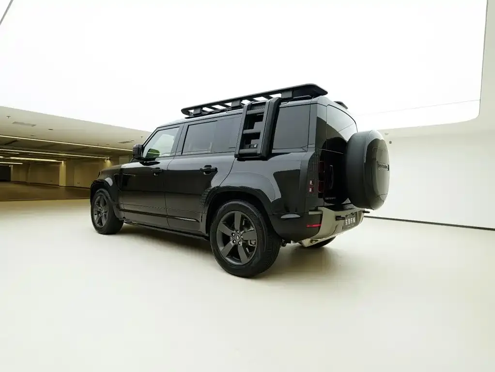 Land Rover Defender — фото 4