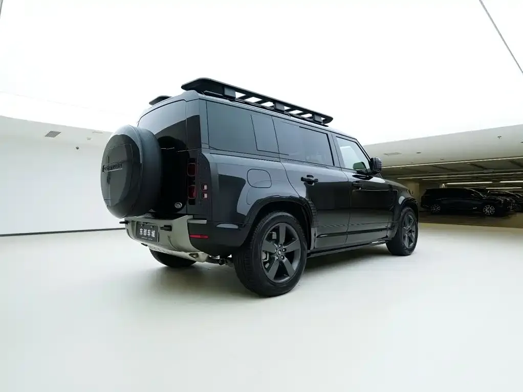 Land Rover Defender — фото 7
