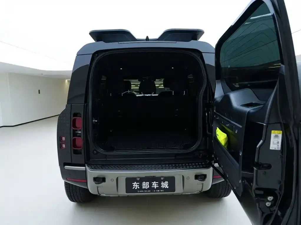 Land Rover Defender — фото 5