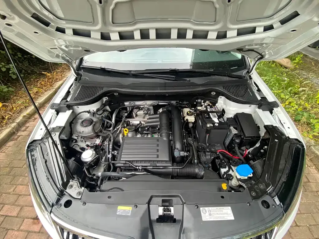 Skoda Karoq — фото 10