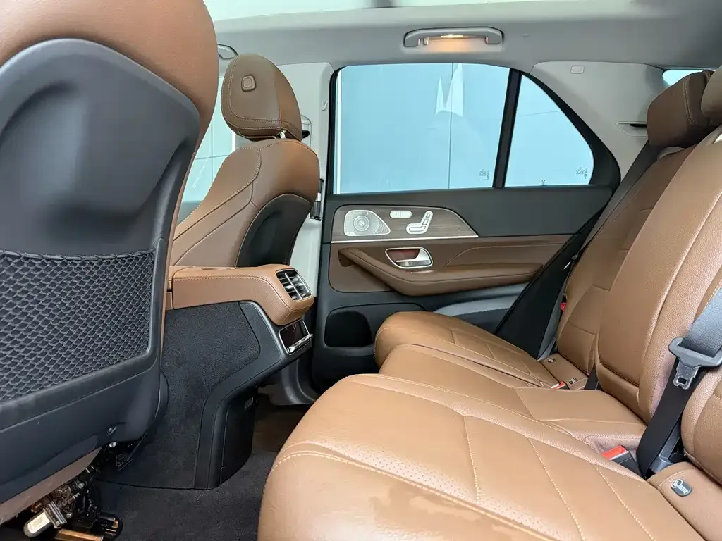 Mercedes-Benz GLE (Import) — фото 10