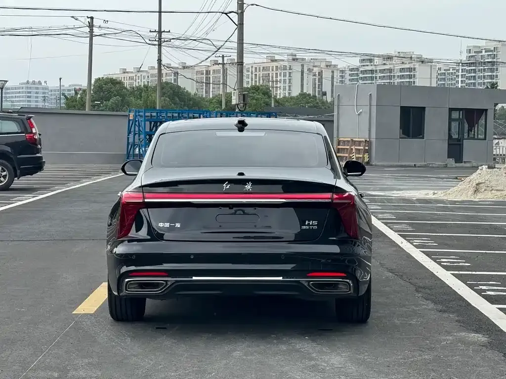 Hongqi H5 — фото 9