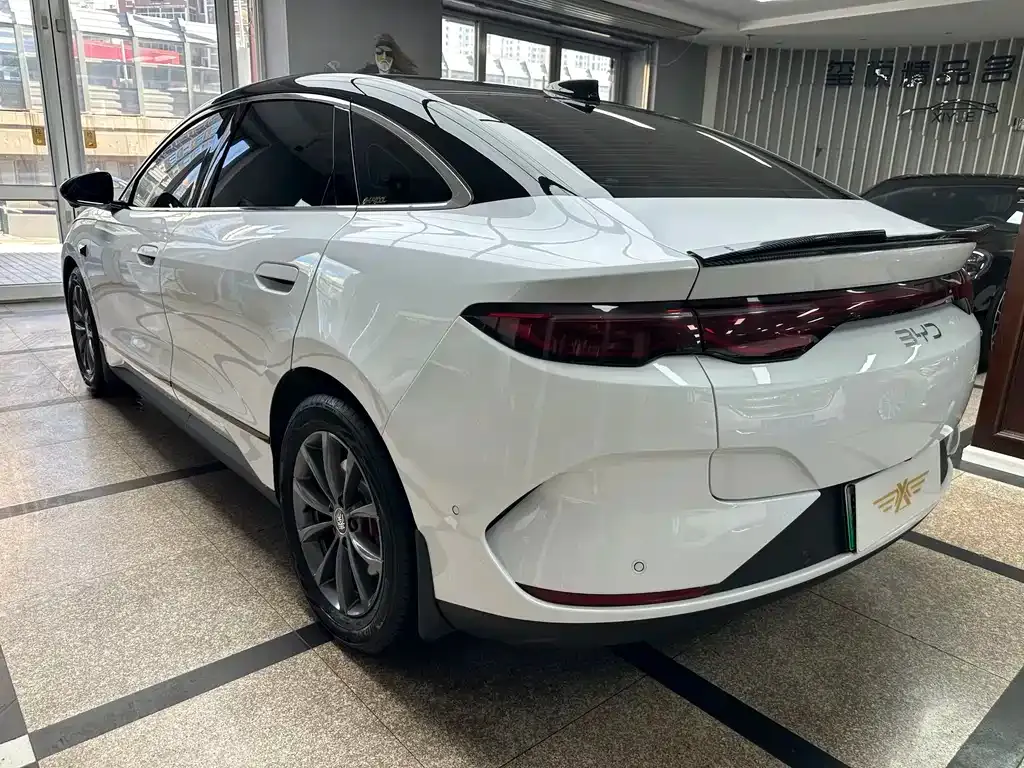 BYD Qin L — фото 7