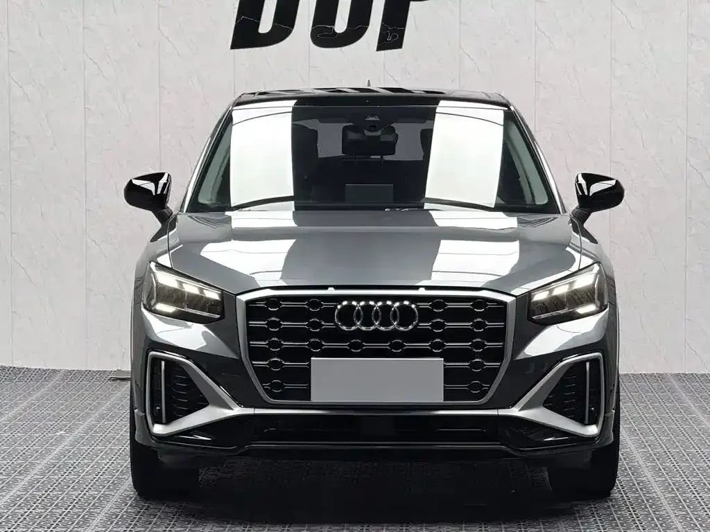 Audi Q2L — фото 5
