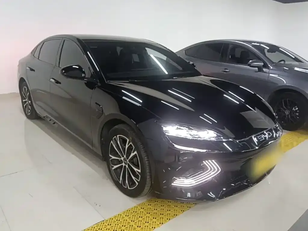 BYD Seal — фото 7