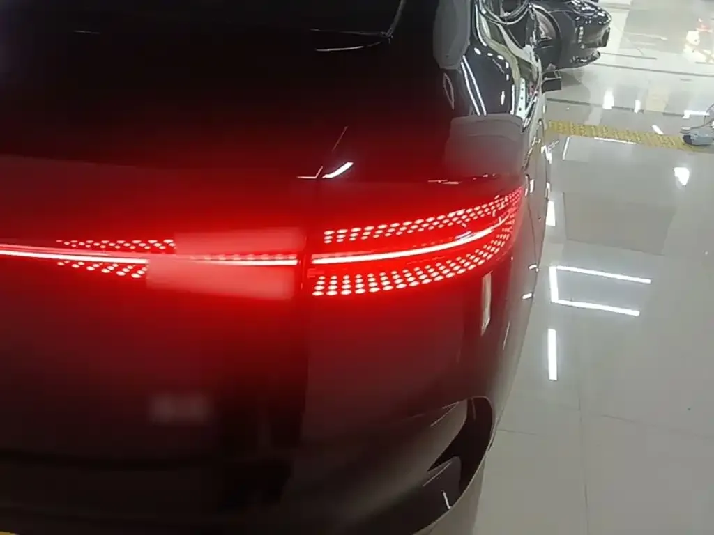 BYD Seal — фото 3