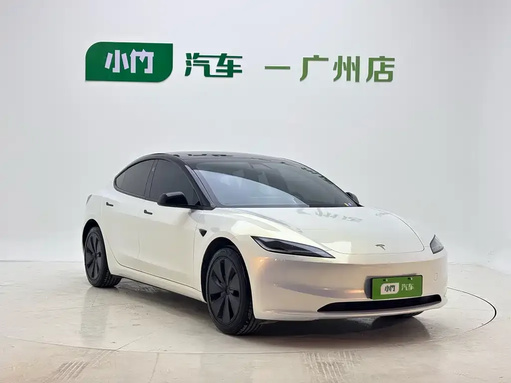 Tesla Model 3 — фото 9