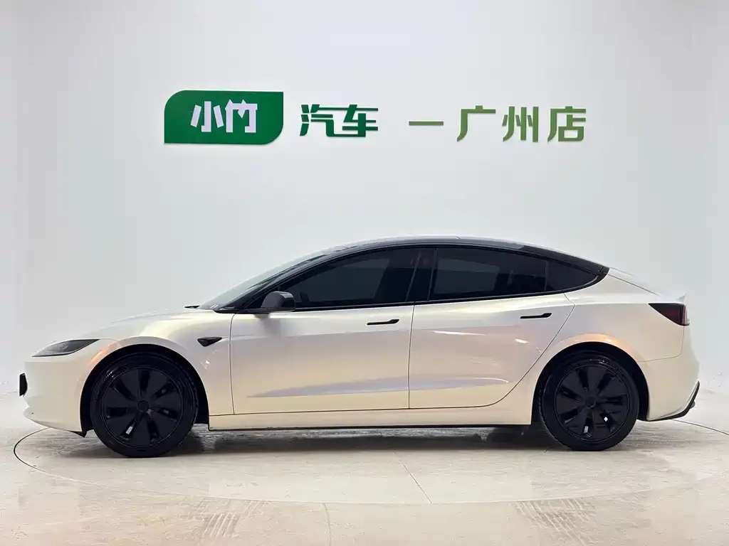 Tesla Model 3 — фото 2