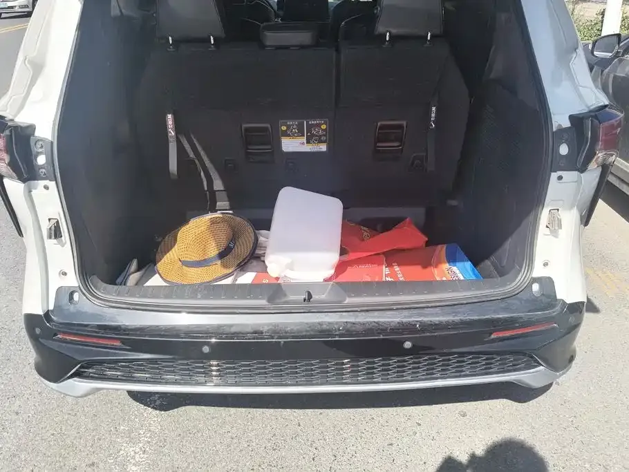 Toyota Granvia — фото 10