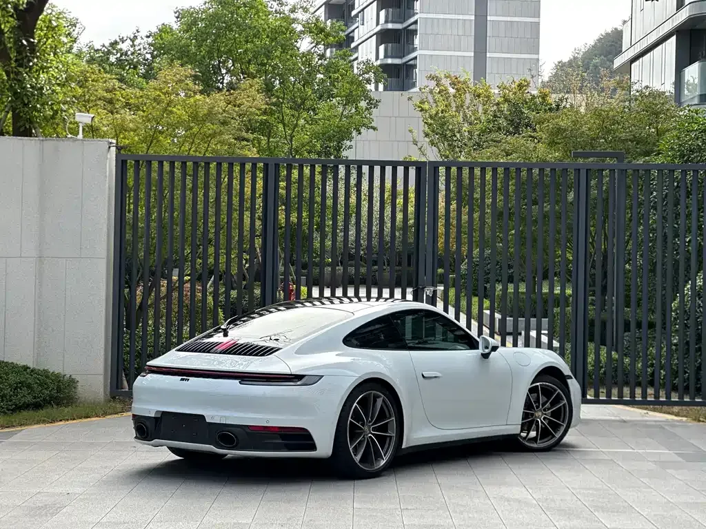 Porsche 911 — фото 9
