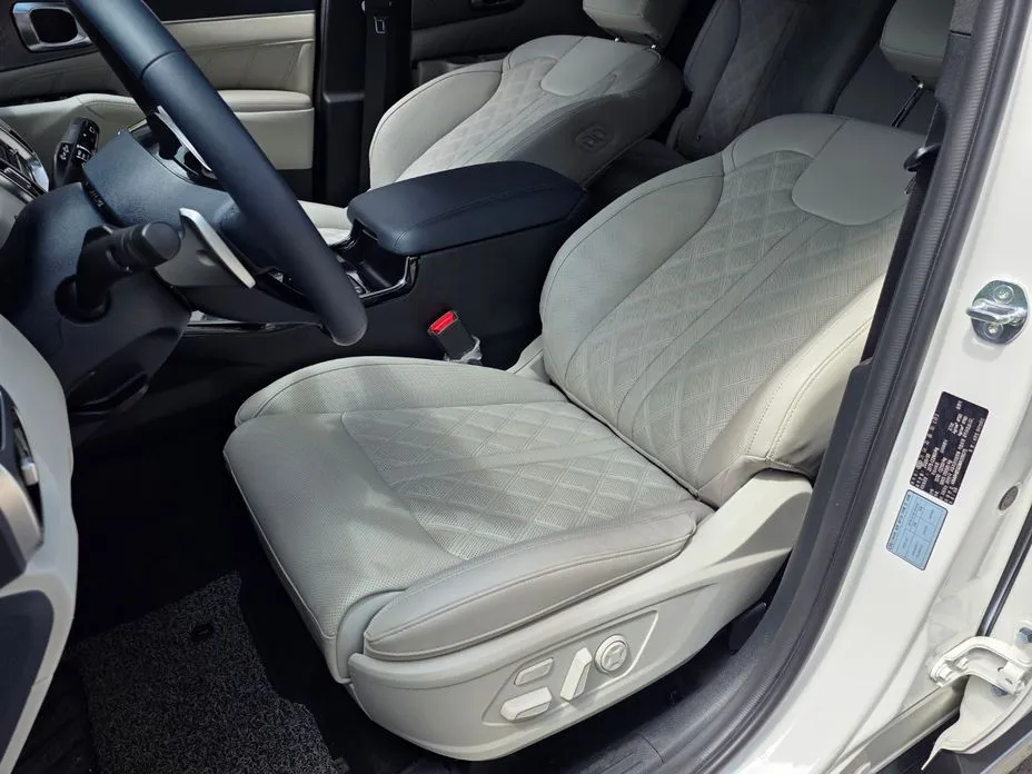 Kia Sorento — фото 4