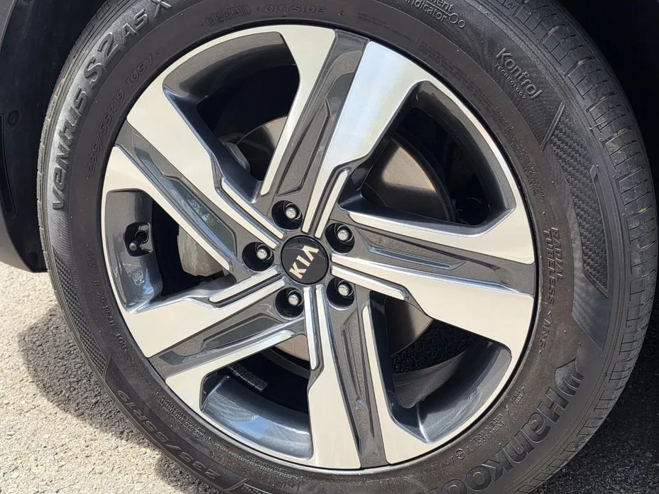 Kia Sorento — фото 10
