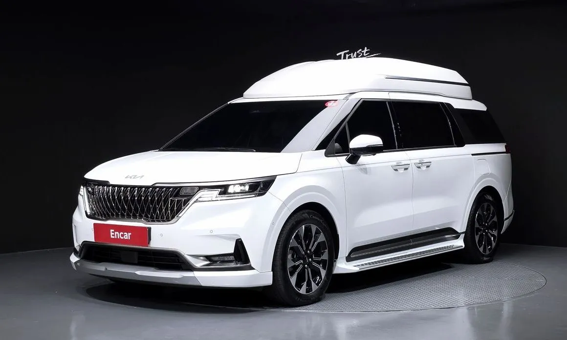 Kia Carnival — фото 1