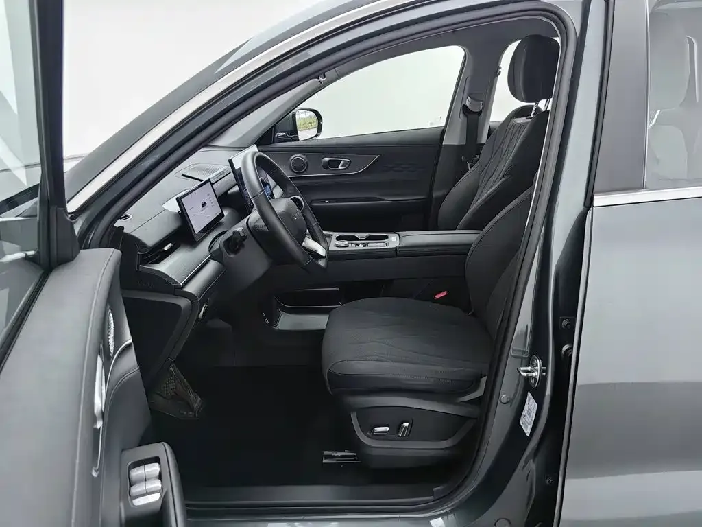 Chery Tiggo 8 PLUS — фото 2