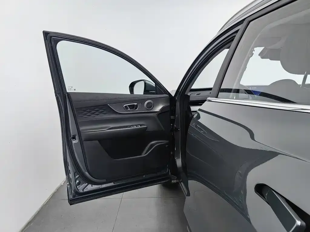 Chery Tiggo 8 PLUS — фото 9