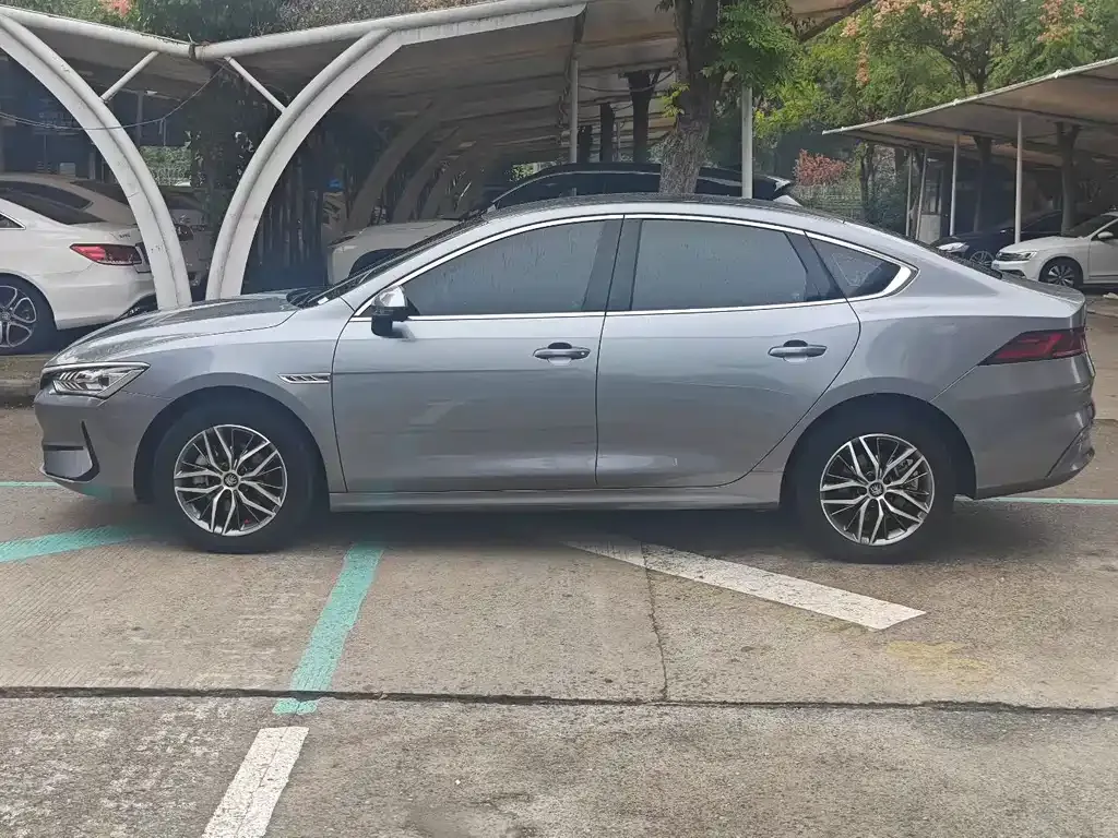 BYD Qin PLUS — фото 8