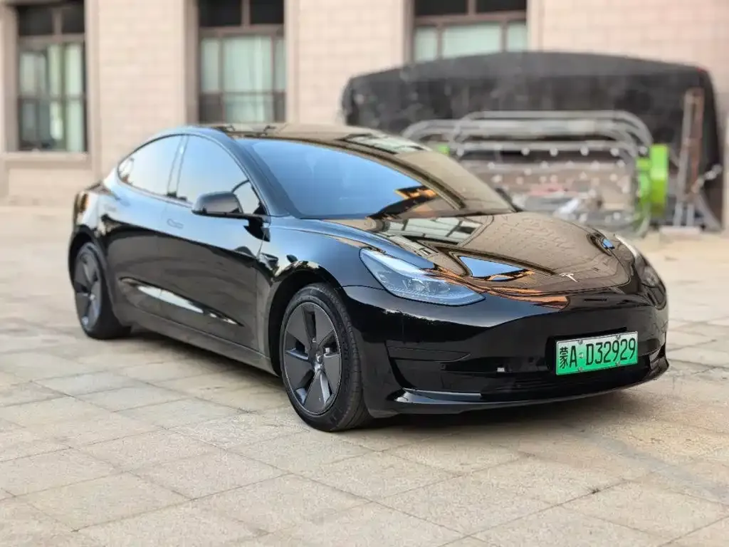 Tesla Model 3 — фото 5
