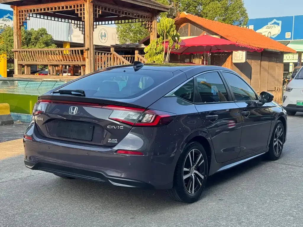 Honda Civic — фото 9