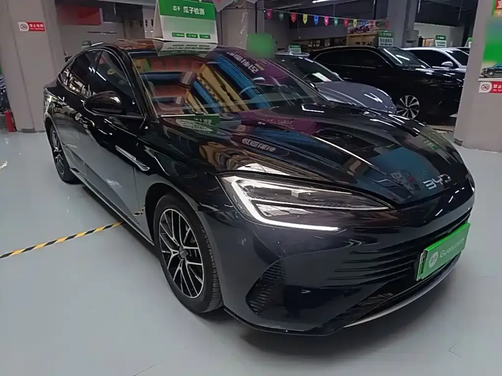 BYD Seal — фото 10