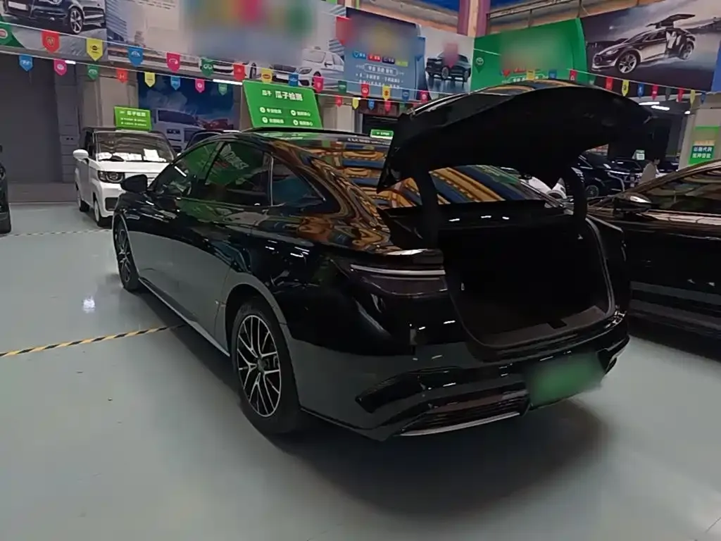 BYD Seal — фото 7