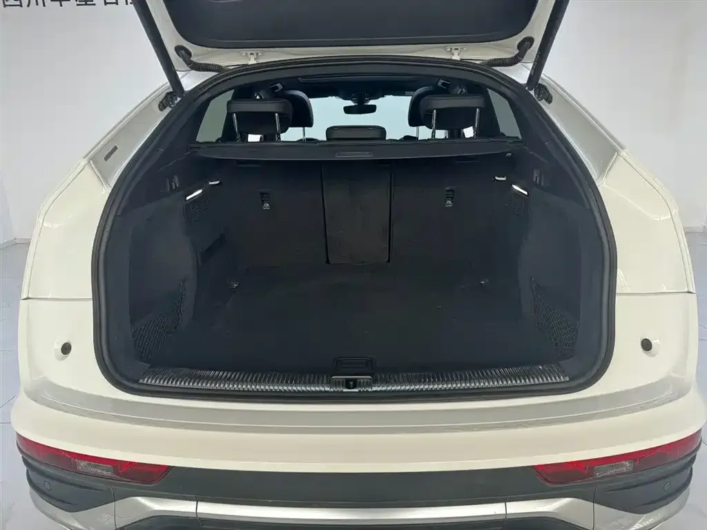 Audi Q5L Sportback — фото 6