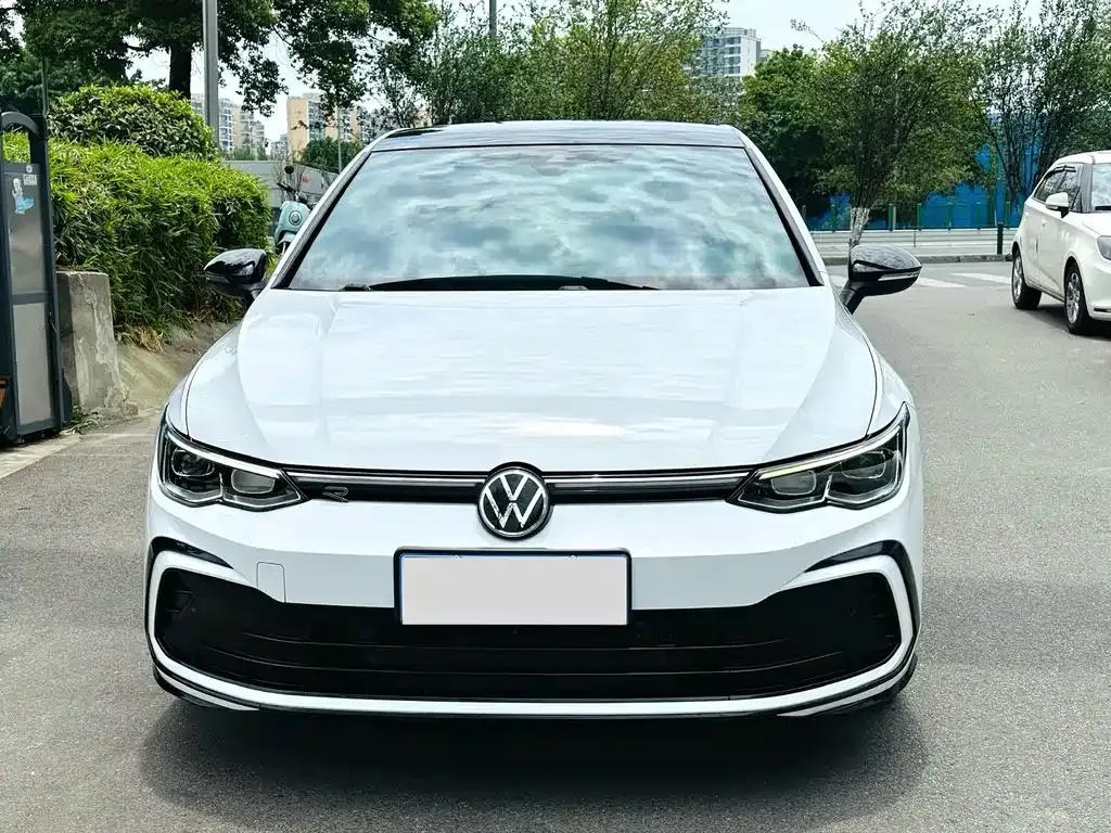 Volkswagen Golf — фото 8
