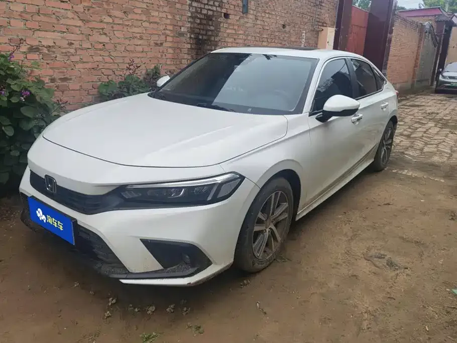 Honda Civic — фото 1