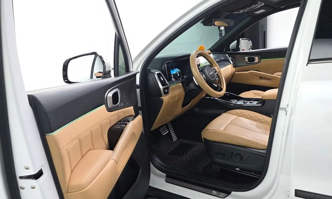 Kia Sorento — фото 8