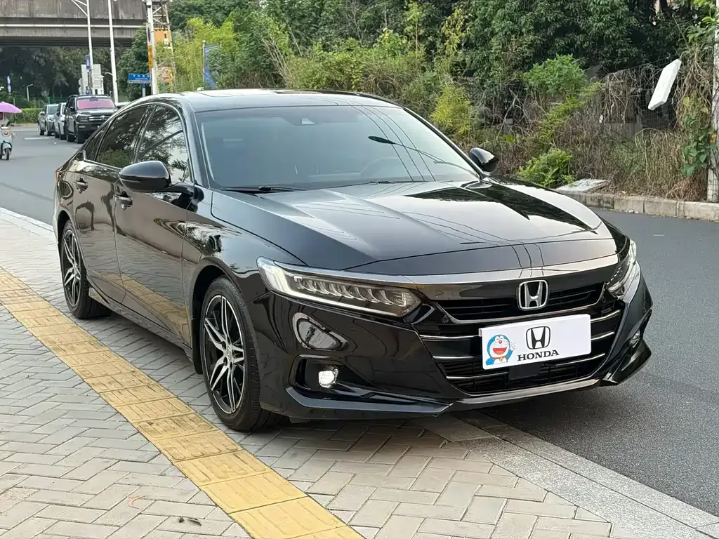 Honda Accord — фото 3