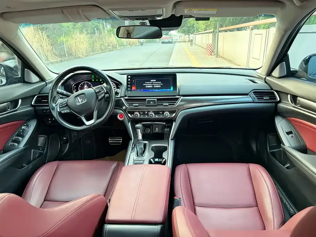 Honda Accord — фото 4