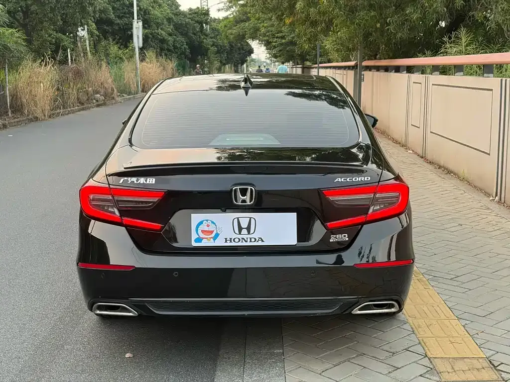 Honda Accord — фото 7