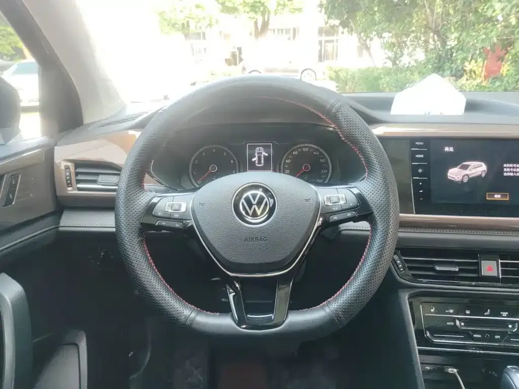 Volkswagen Tharu — фото 10