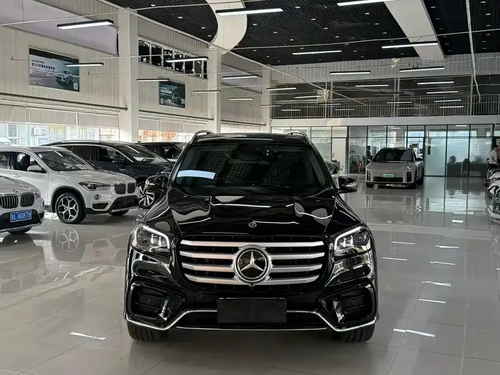 Mercedes-Benz GLS — фото 1