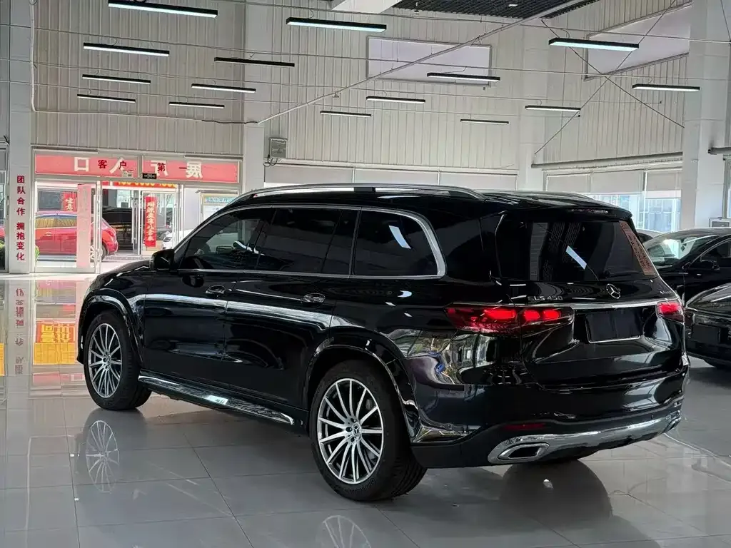 Mercedes-Benz GLS — фото 9