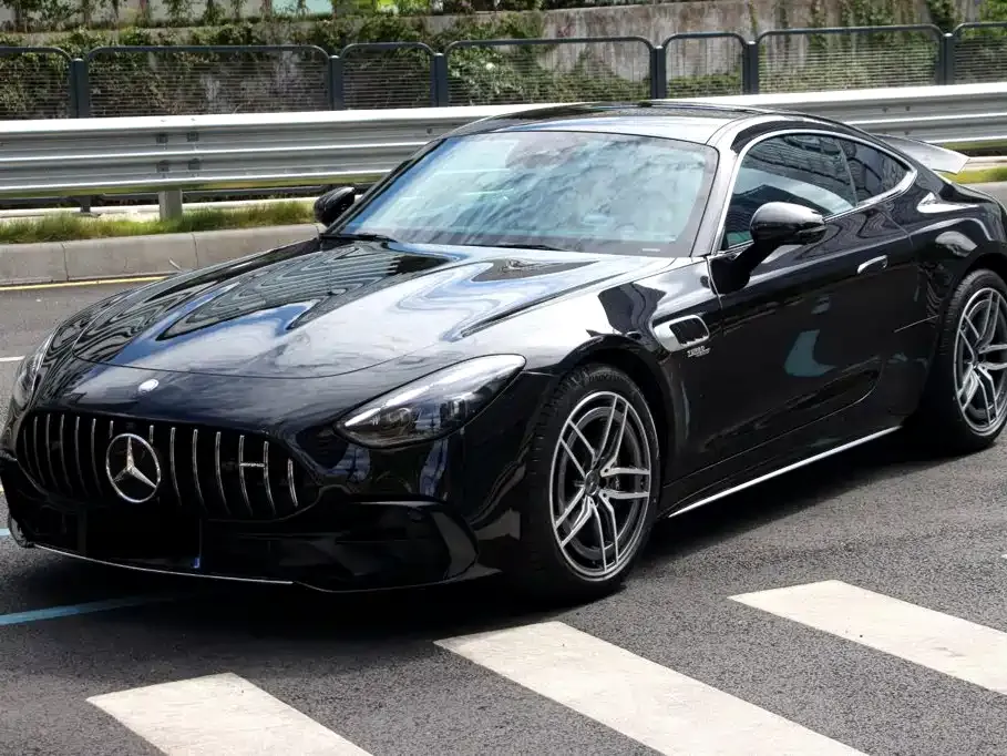 Mercedes-Benz AMG GT — фото 1