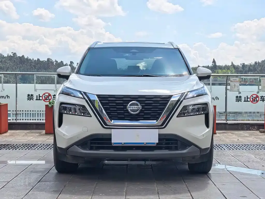 Nissan X-Trail — фото 6