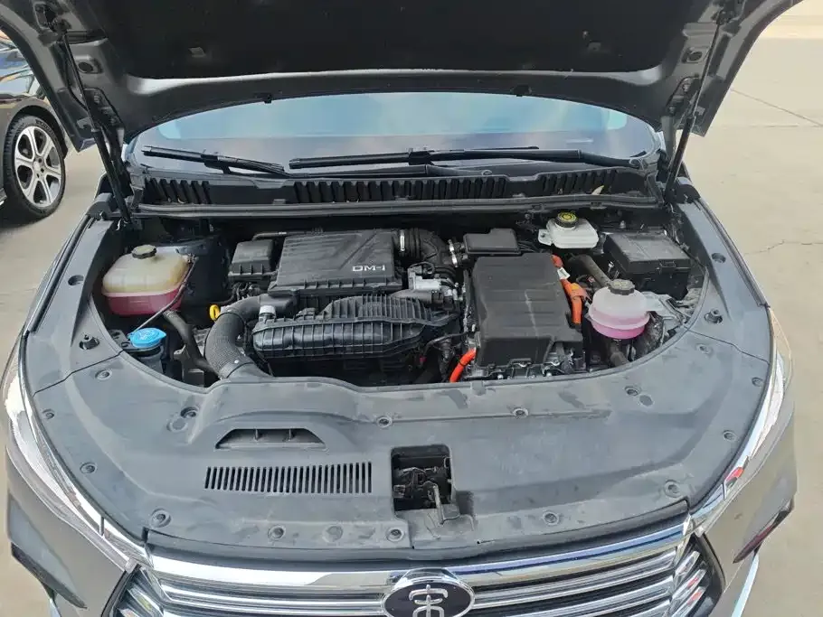 BYD MAX New Energy — фото 3