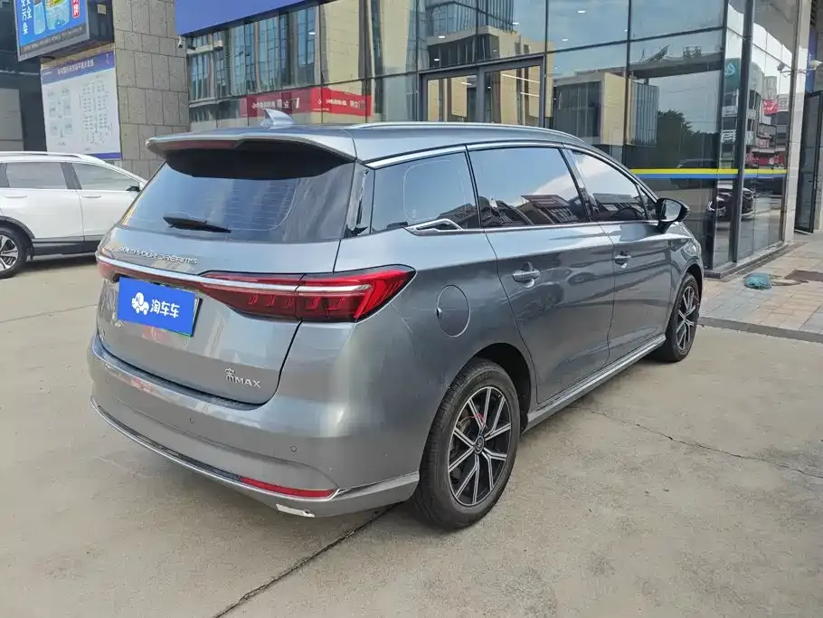 BYD MAX New Energy — фото 9