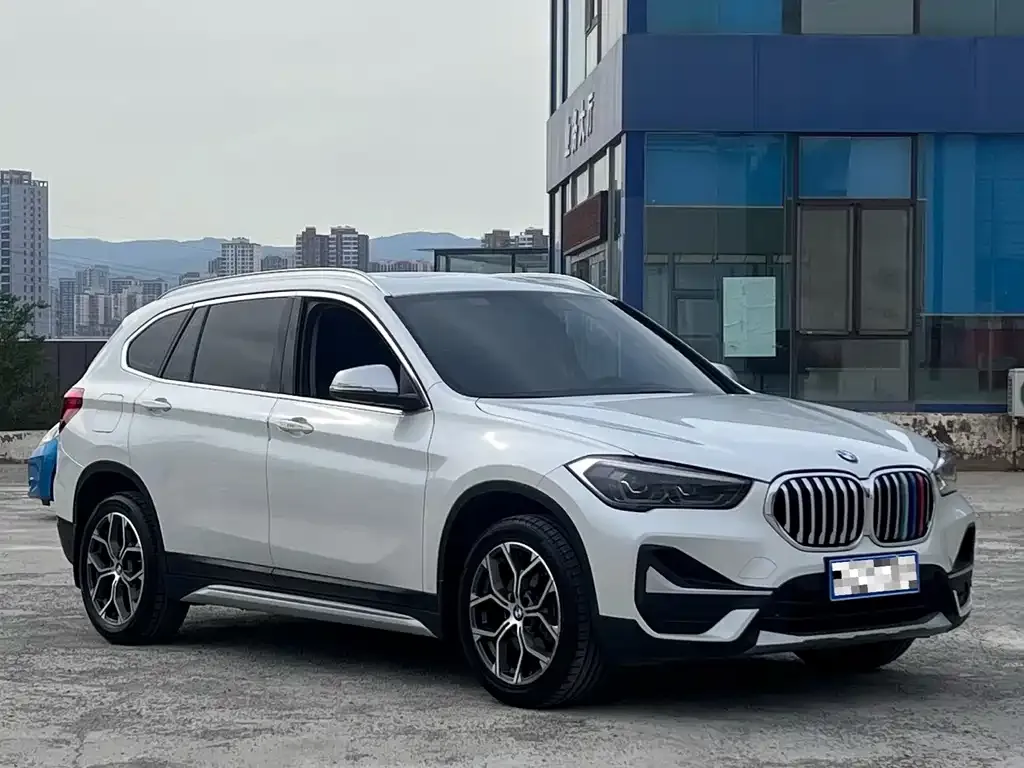 BMW X1 — фото 6