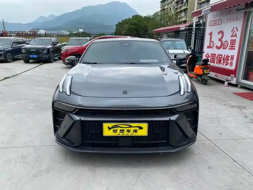 Lynk & Co 03 — фото 10