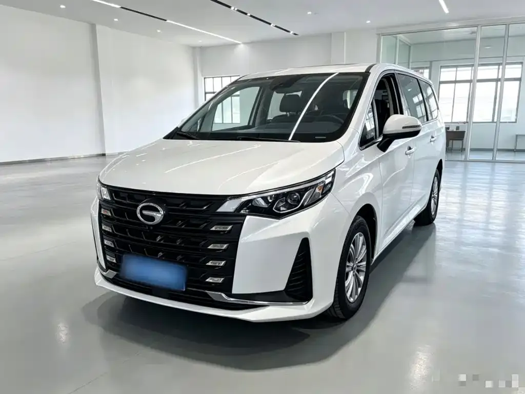 GAC Motor Trumpchi M6 — фото 2